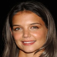 Katie Holmes Hindari Nicole Kidman